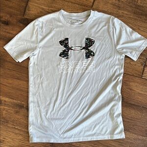 Under Armour White Big Boys YXL Shirt